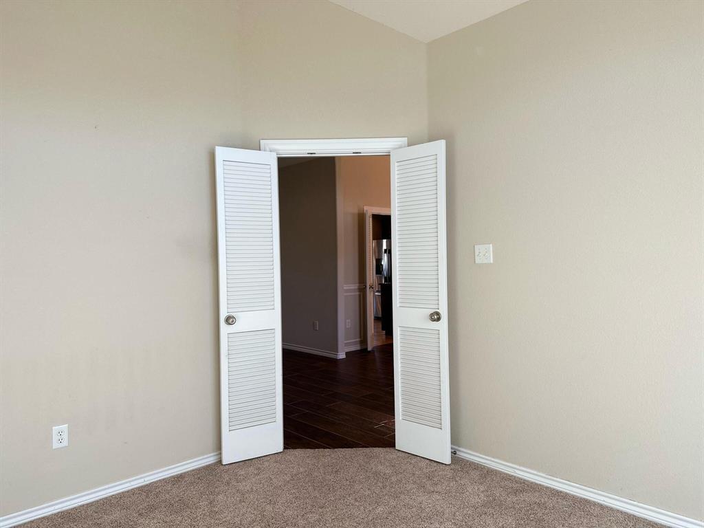 210 Winchester Street Property Photo 7