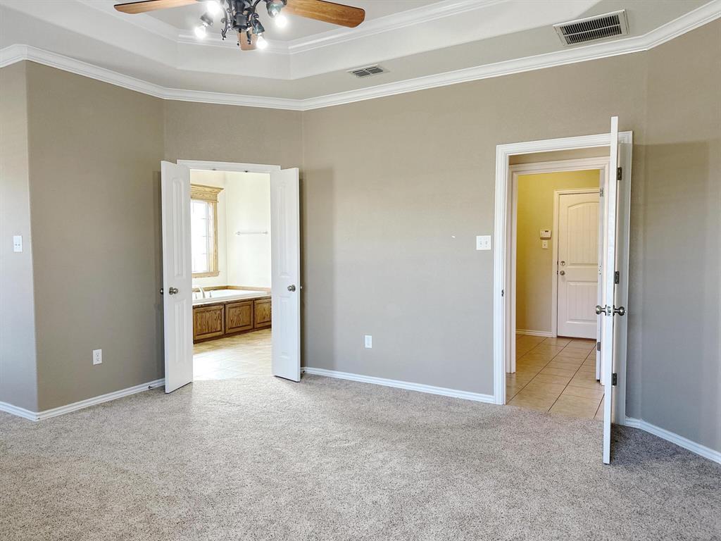210 Winchester Street Property Photo 17