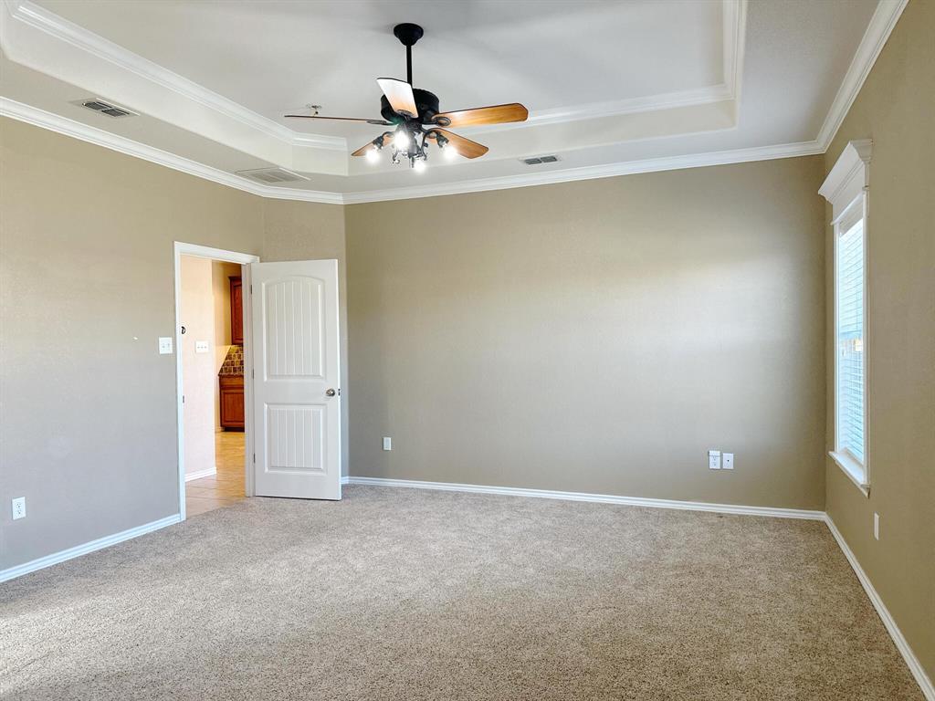 210 Winchester Street Property Photo 18