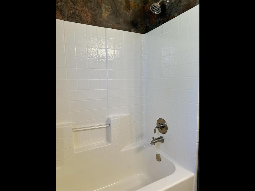 210 Winchester Street Property Photo 28