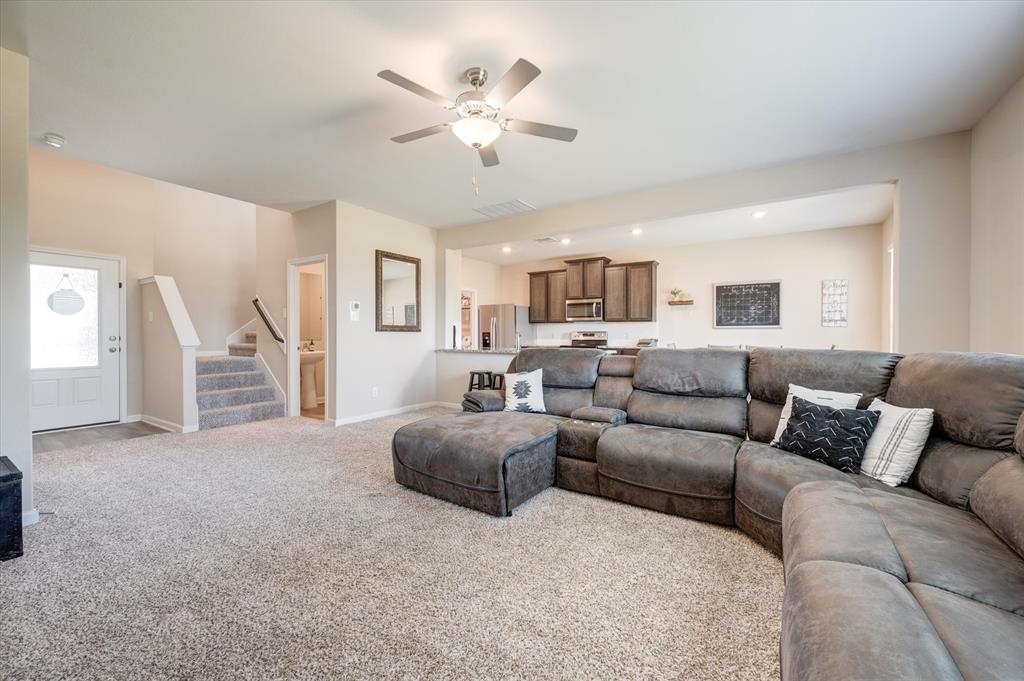 1053 Maidenhair Lane Property Photo 11