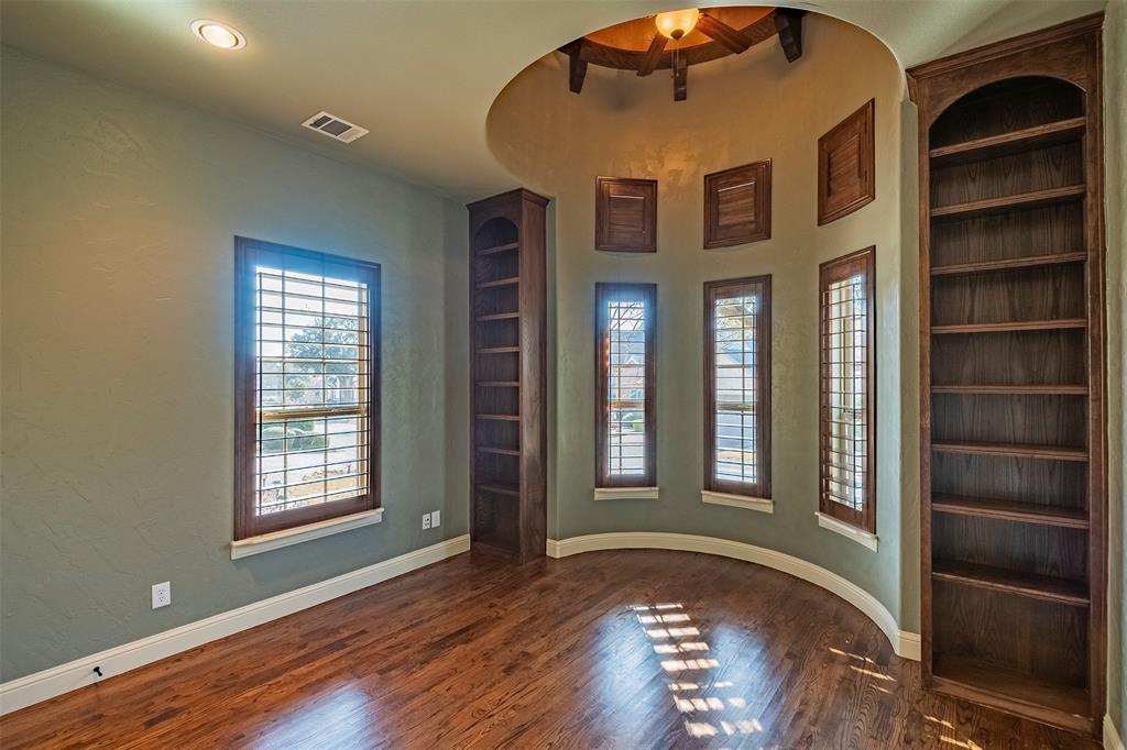 1854 Masters Drive Property Photo 3