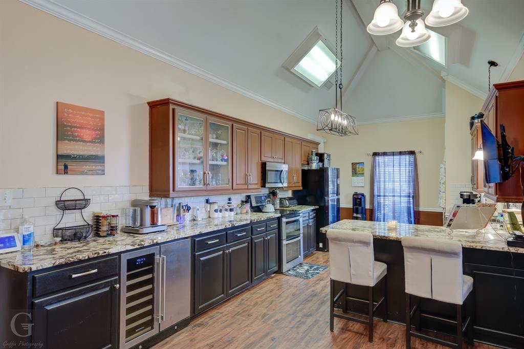 104 Oxford Circle Property Photo 7