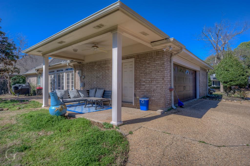 104 Oxford Circle Property Photo 25