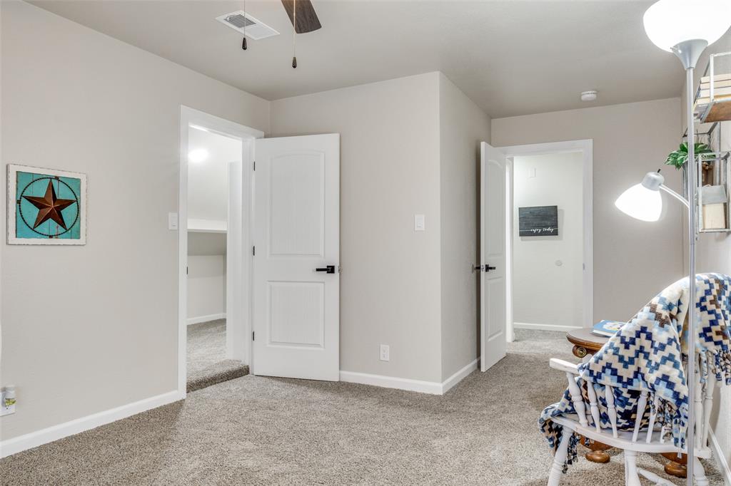 1229 Mesquite Trail Property Photo 12