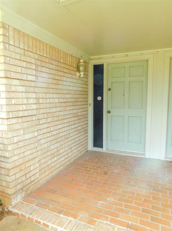 2408 Bernard Street Property Photo 3