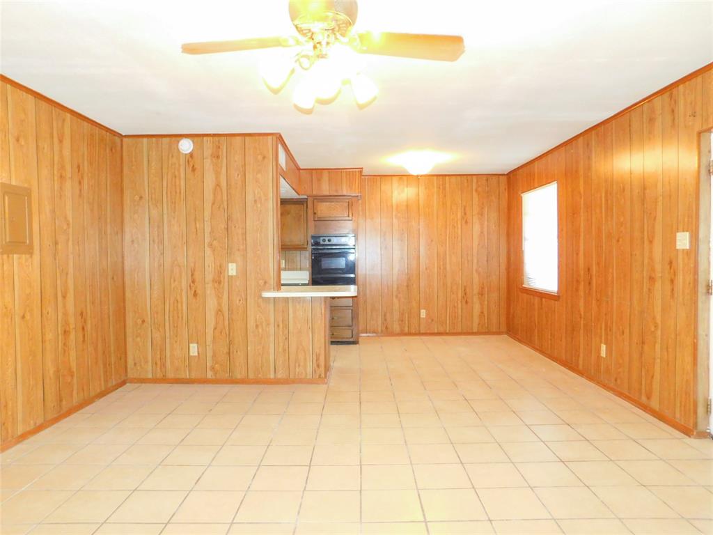 2408 Bernard Street Property Photo 8