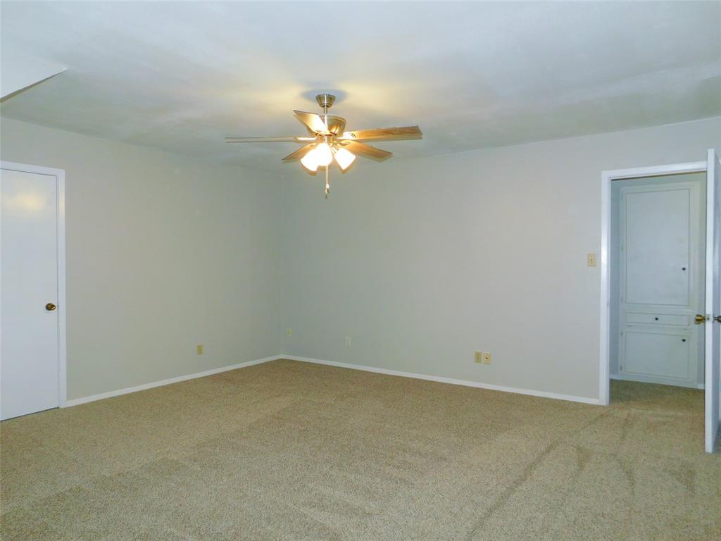 2408 Bernard Street Property Photo 16