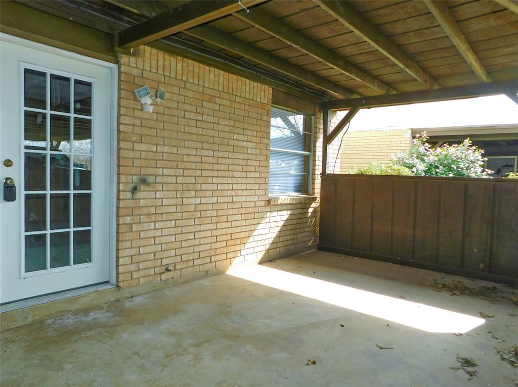 2408 Bernard Street Property Photo 21