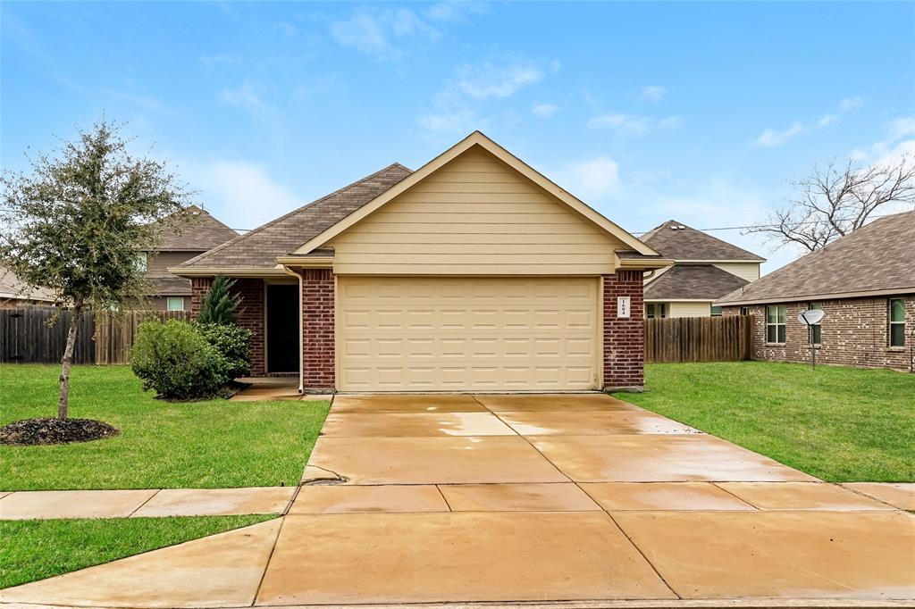 1604 Cardinal Drive Property Photo 1