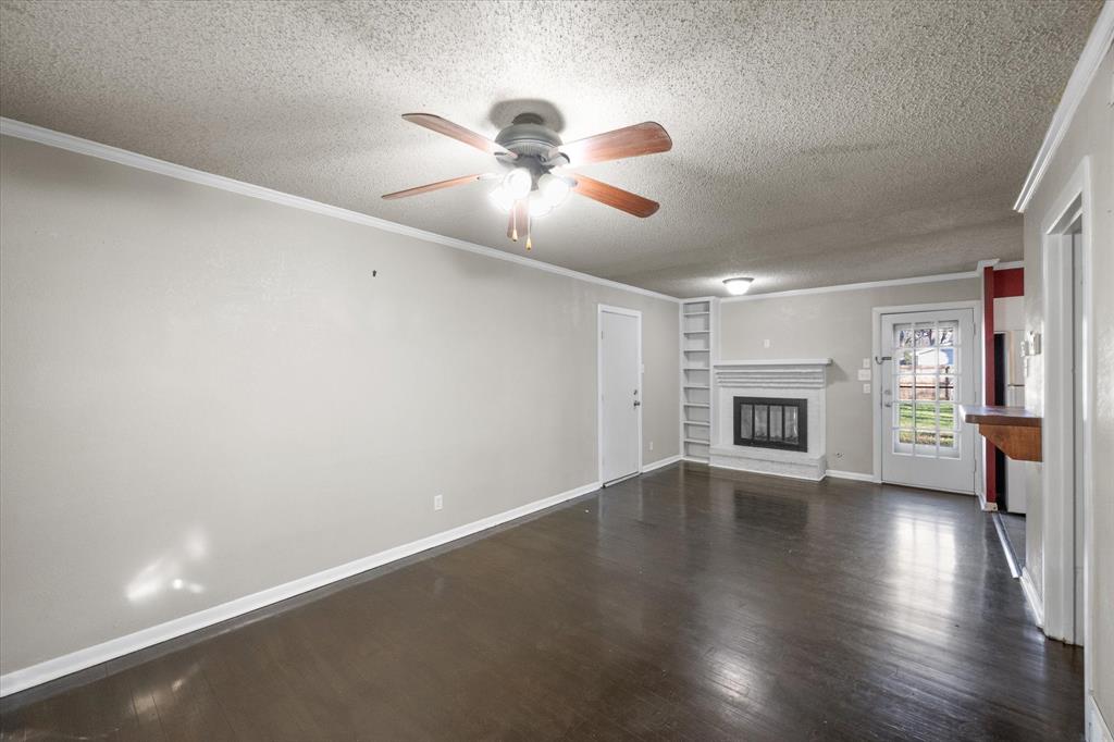 1011 W Inwood Drive Property Photo 5