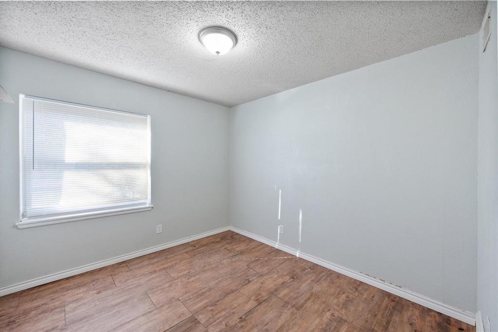 1011 W Inwood Drive Property Photo 14