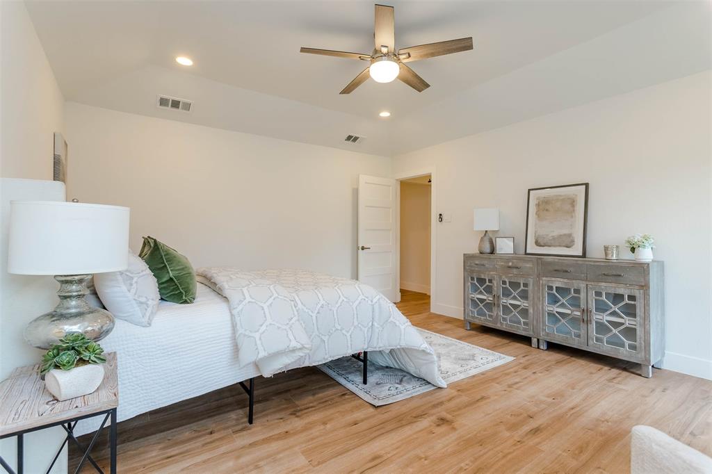 3581 Mercury Drive Property Photo 4