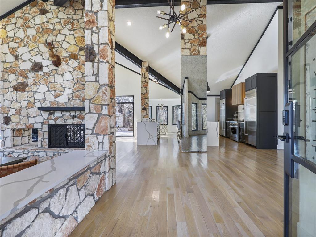 172 Springfield Bend Property Photo 9