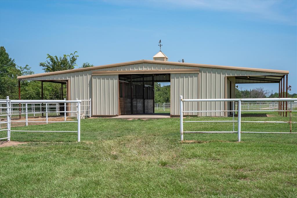 469 Fm 2324 Property Photo 32