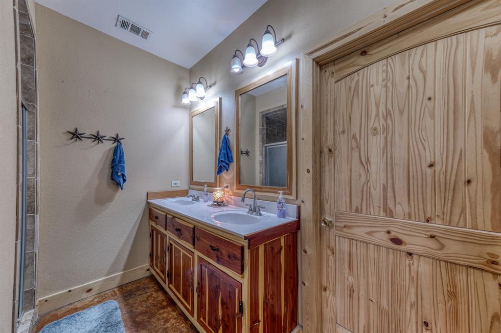 2975 N Fm 1702 Property Photo 9
