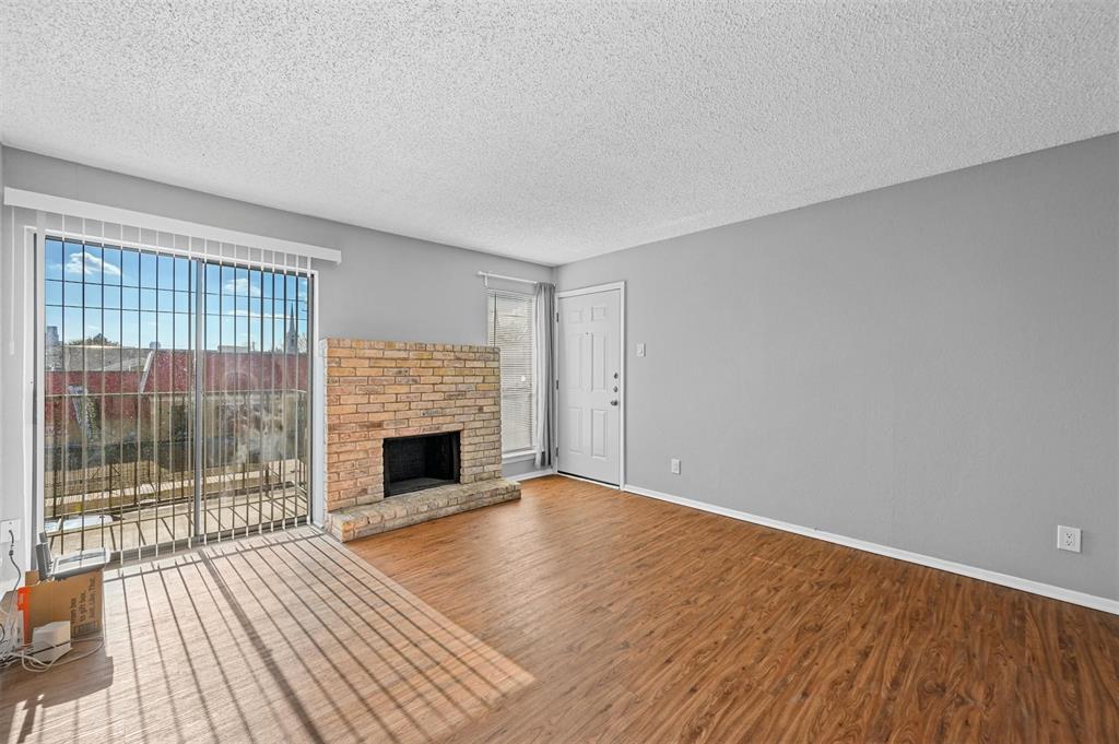 1810 N Garrett Avenue Property Photo 8