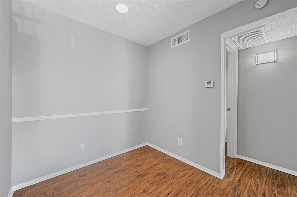 1810 N Garrett Avenue Property Photo 13