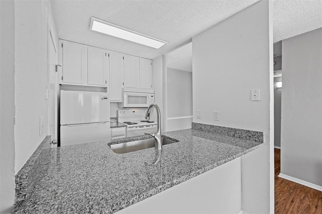 1810 N Garrett Avenue Property Photo 14