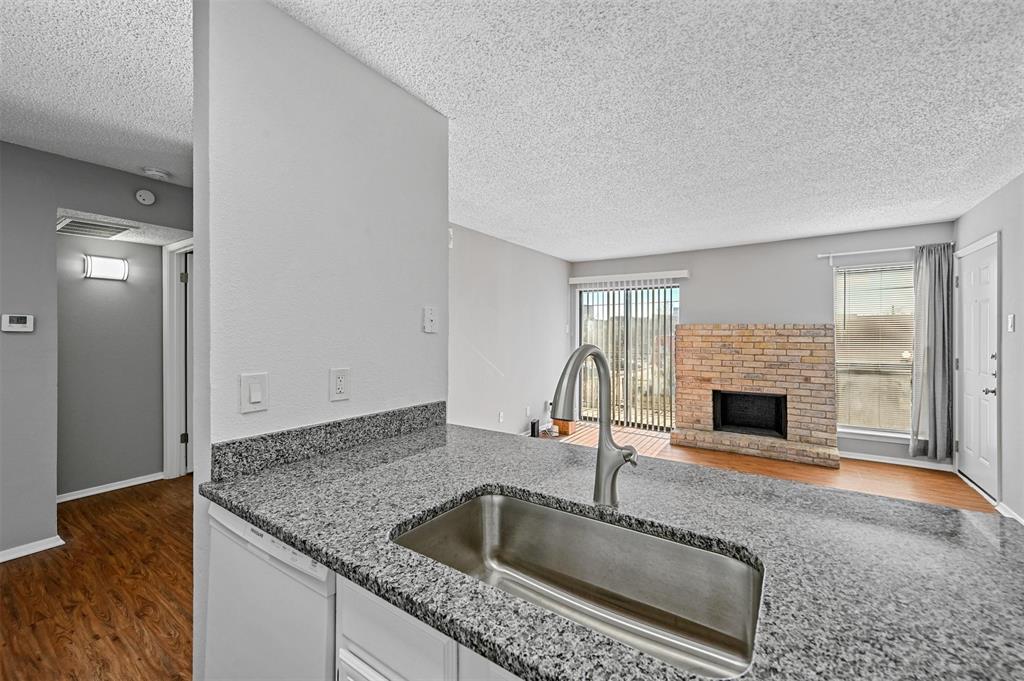 1810 N Garrett Avenue Property Photo 19