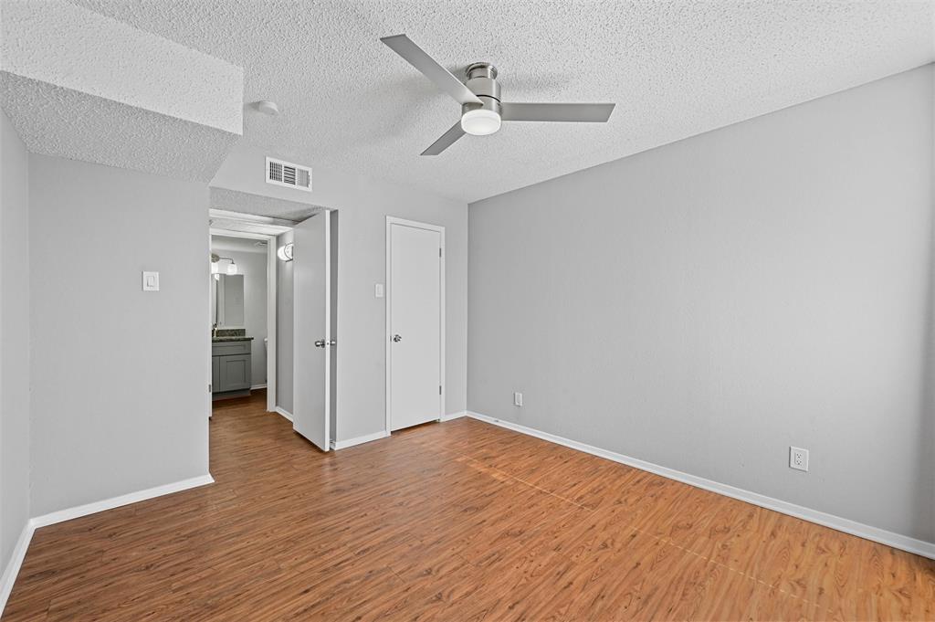 1810 N Garrett Avenue Property Photo 25