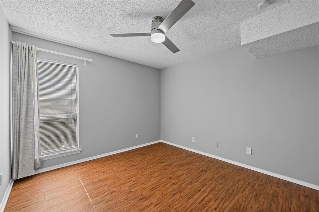 1810 N Garrett Avenue Property Photo 27