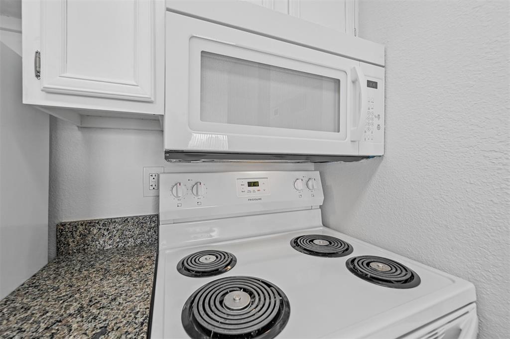 1810 N Garrett Avenue Property Photo 29