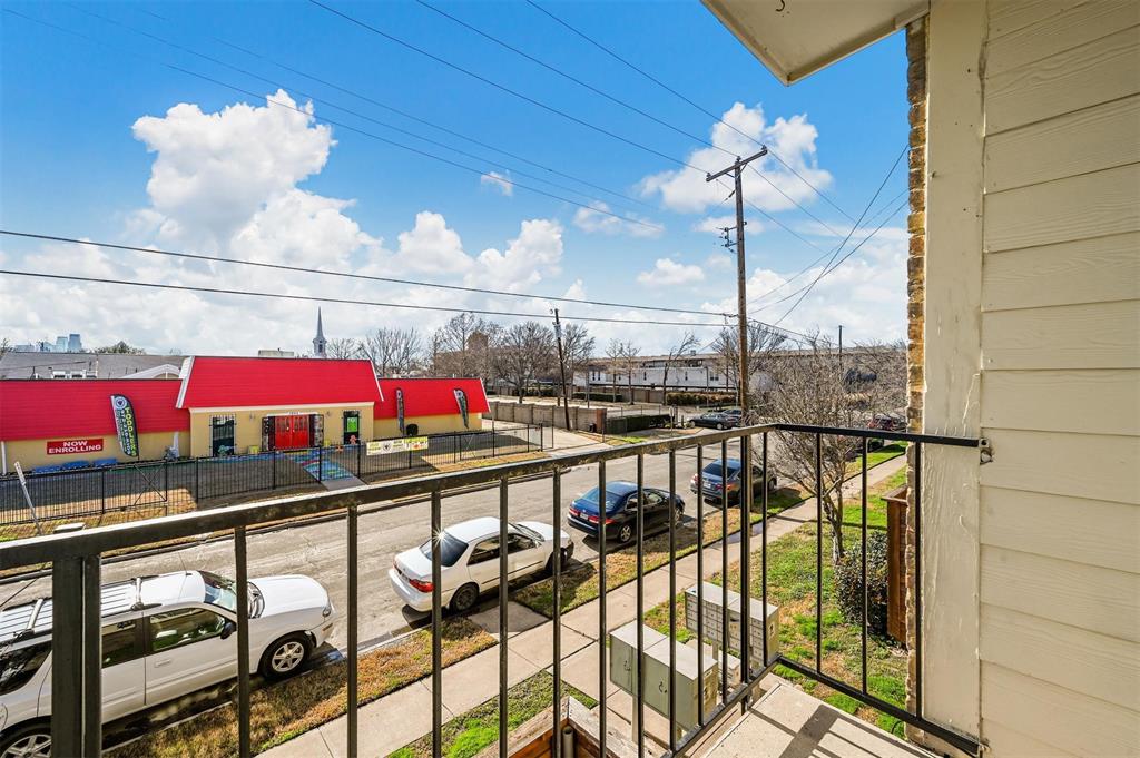 1810 N Garrett Avenue Property Photo 32