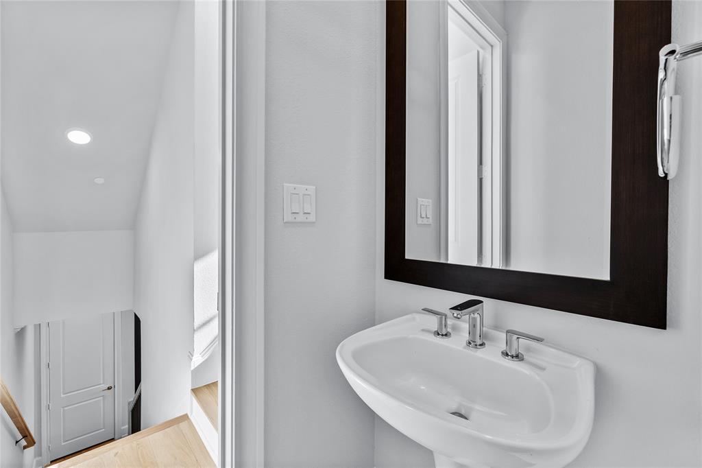4628 Warwood Lane Property Photo 30