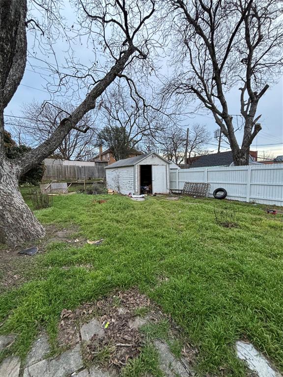 3025 8th Avenue Property Photo 10