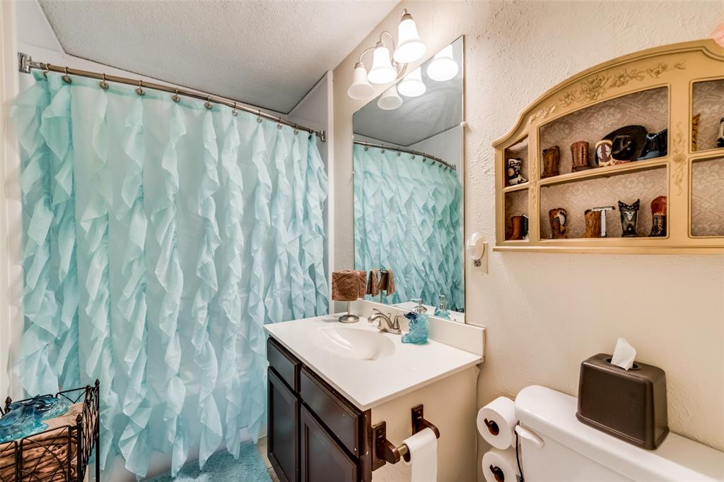 4953 Oak Bluff Property Photo 11