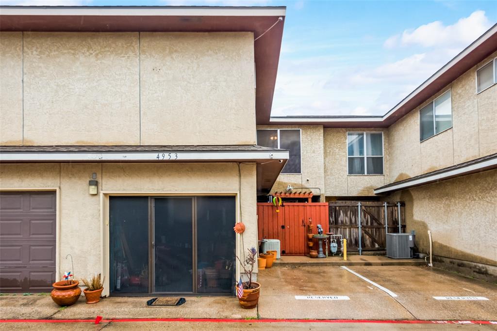 4953 Oak Bluff Property Photo 17