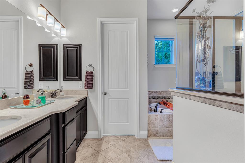 8925 Dewland Drive Property Photo 17