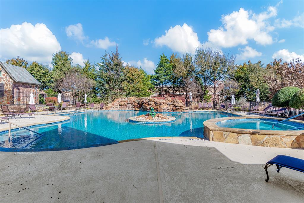 8925 Dewland Drive Property Photo 32