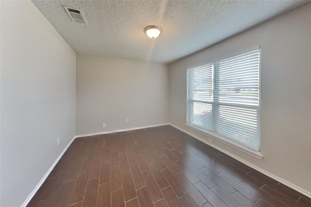 2032 Espinosa Drive Property Photo 9