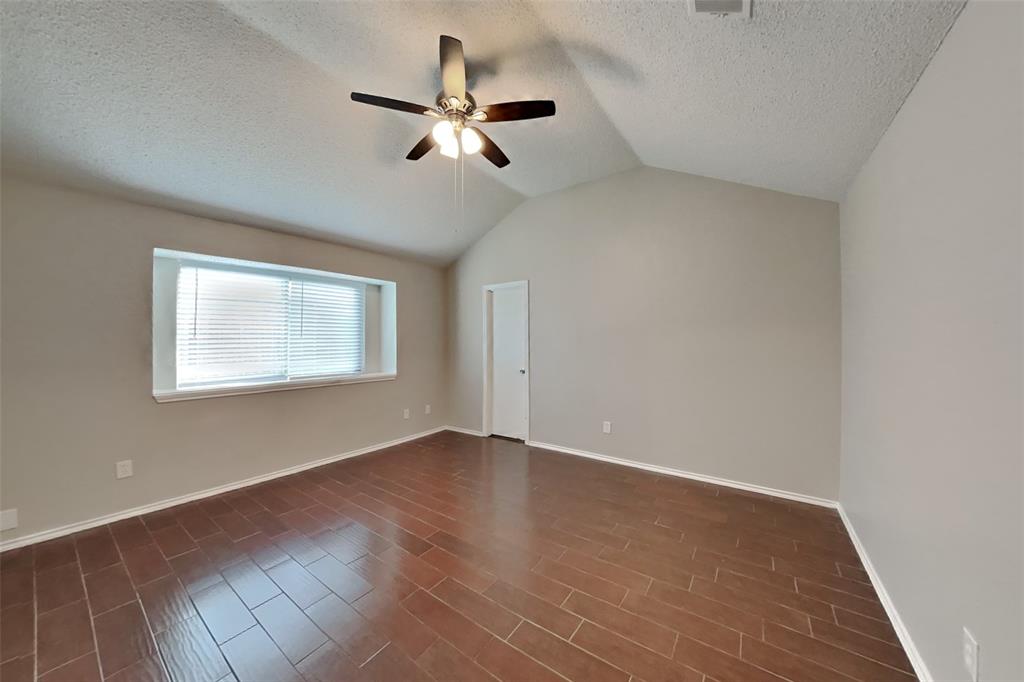 2032 Espinosa Drive Property Photo 10