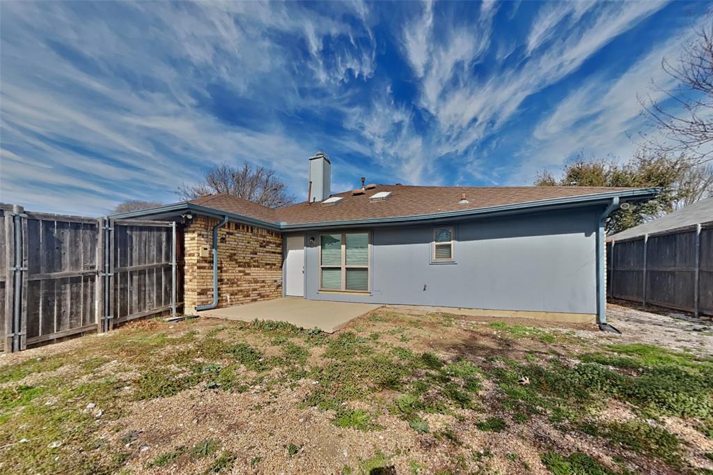 2032 Espinosa Drive Property Photo 17