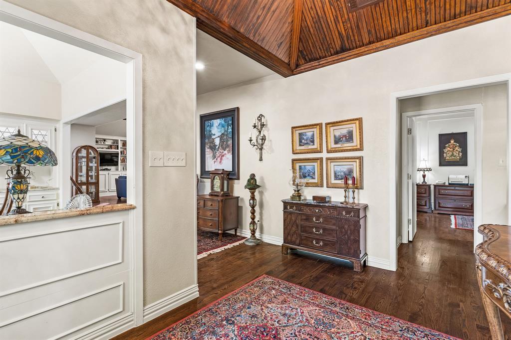 5033 Briar Tree Drive Property Photo 6