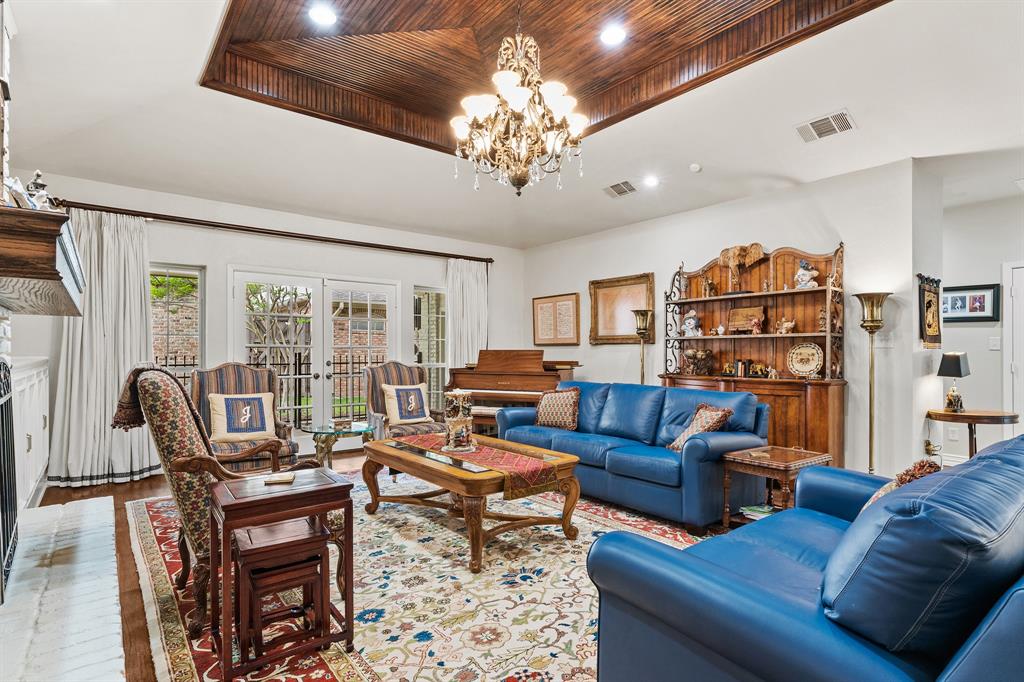 5033 Briar Tree Drive Property Photo 10