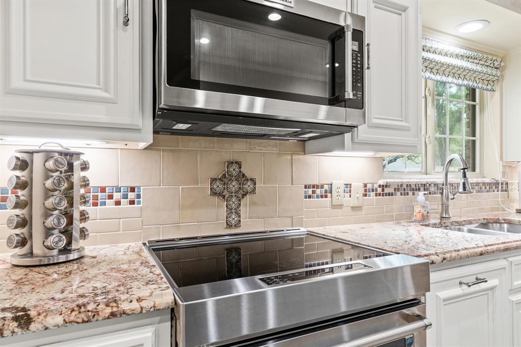 5033 Briar Tree Drive Property Photo 34