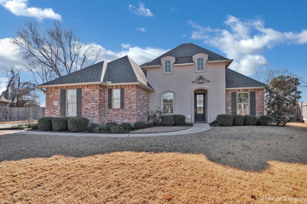 1521 Garland Place Property Photo 1