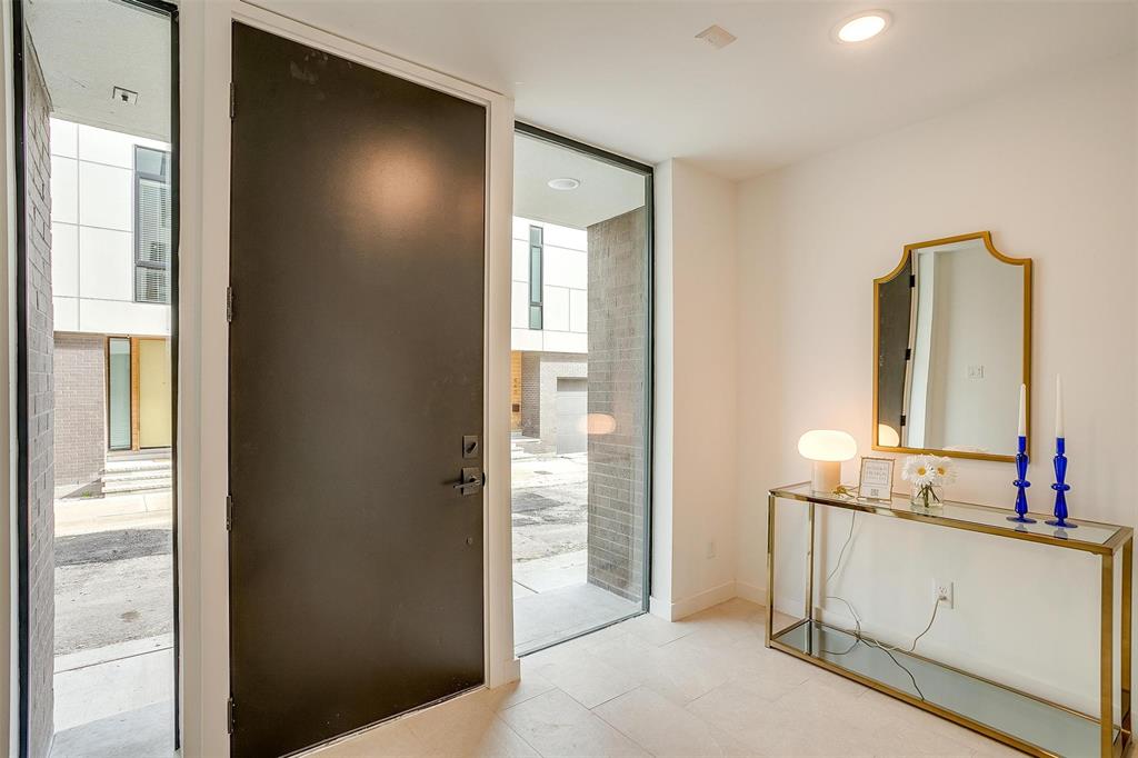 445 W Morphy Street Property Photo 4