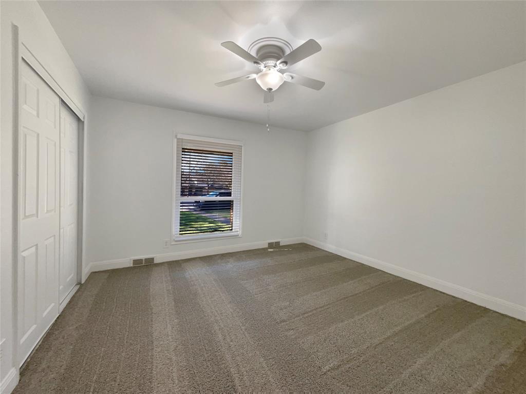 3855 Crest Cove Circle Property Photo 5