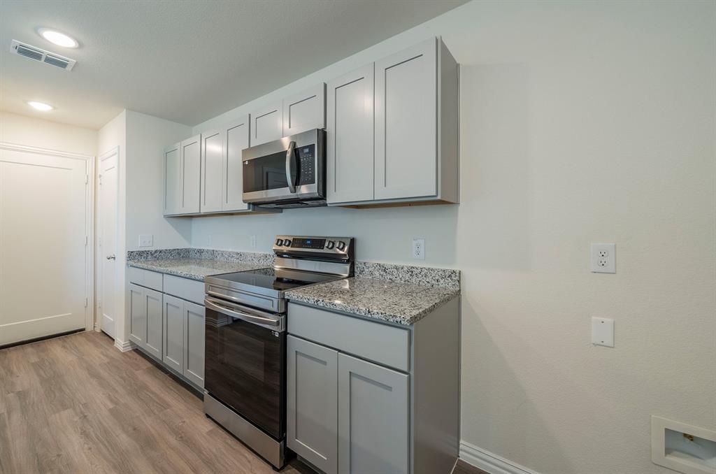 110 Goel Street Property Photo 6