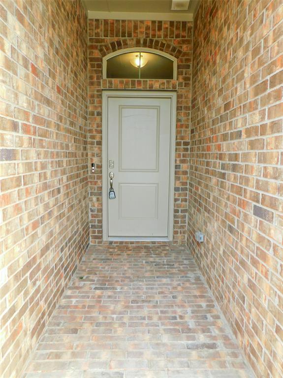 801 Finchley Drive Property Photo 3