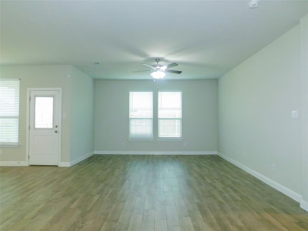 801 Finchley Drive Property Photo 10