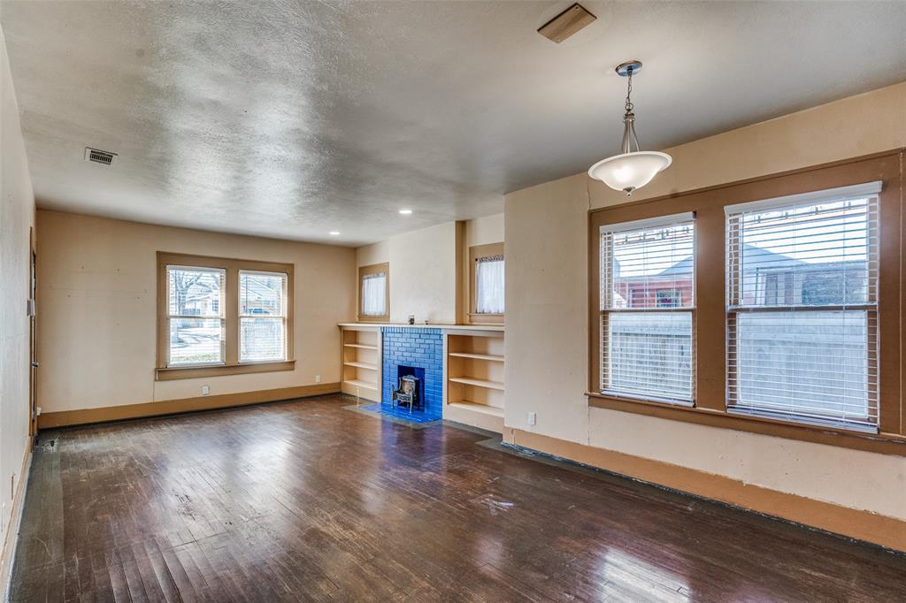 818 S Rosemont Avenue Property Photo 4