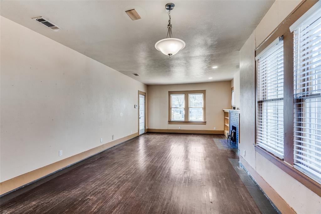 818 S Rosemont Avenue Property Photo 6