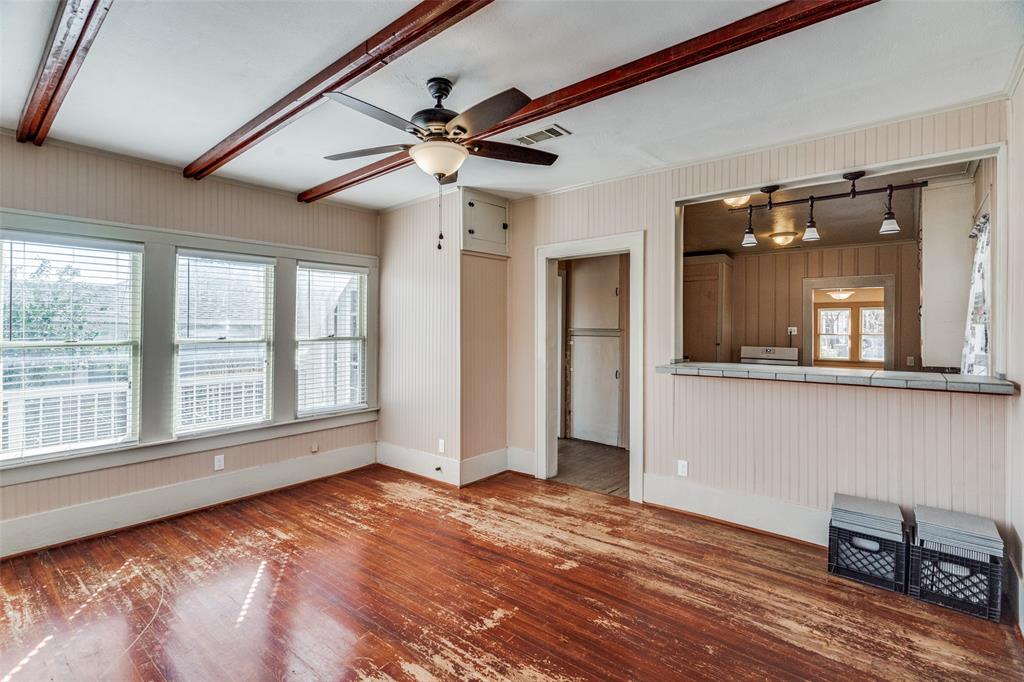 818 S Rosemont Avenue Property Photo 11