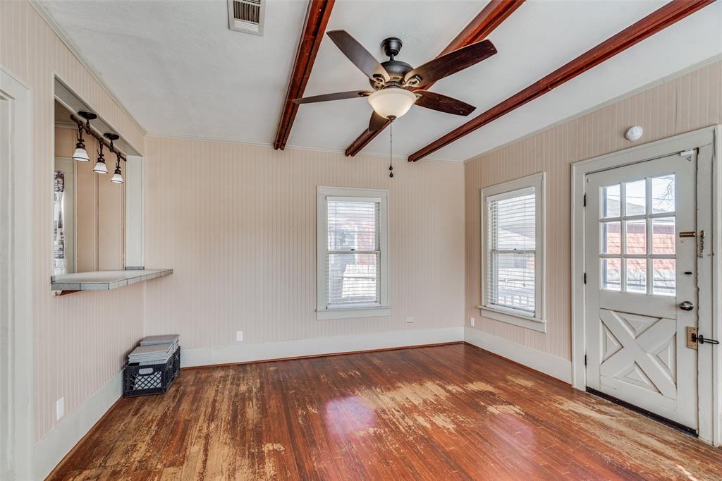 818 S Rosemont Avenue Property Photo 12